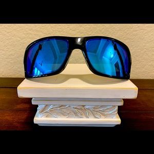Oakley Turbine Matte Black /Blue Sunglasses